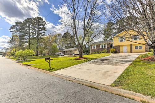 Lovely Lawrenceville Getaway With Private Yard!