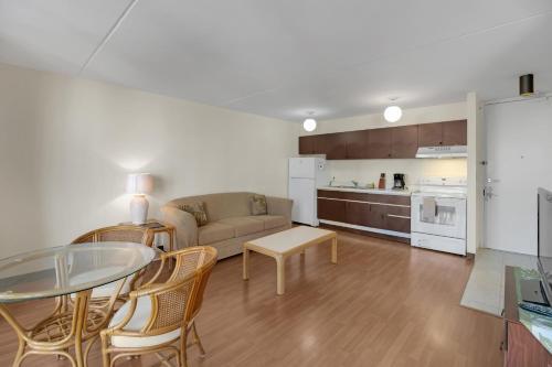 Tower 1 Suite 1408 - Qe Home