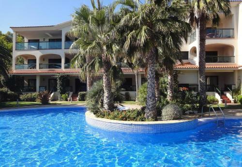 Beautiful Apartment In Front Of Th