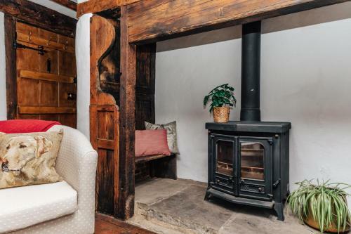 Tudor Cottage ? An Enchanting Unique Stay