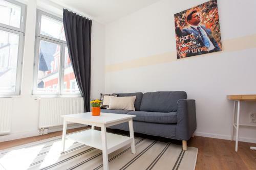 Full House Apartment Hotel