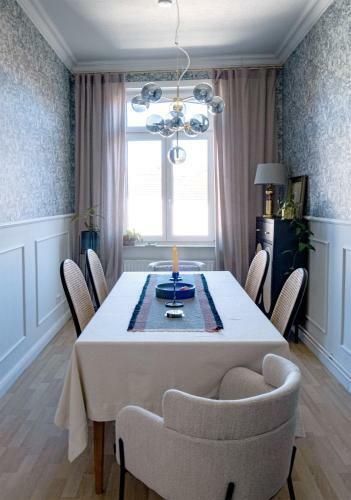Design Studio Apartment Close To City Centre