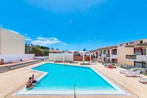 Central 2 Bedroom Apartment Playa De Las Americas