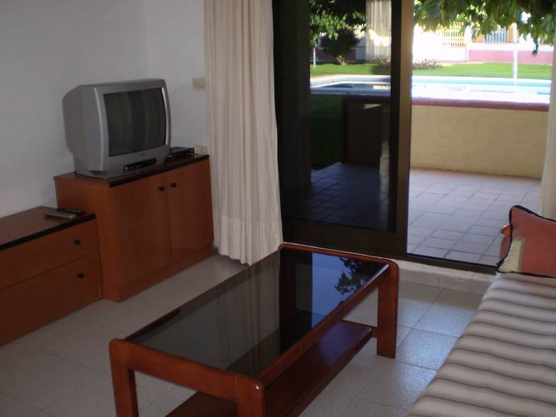 Apartments Aigua Oliva