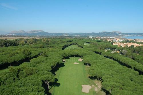 Casa Adosada En Golf Platja De Pals