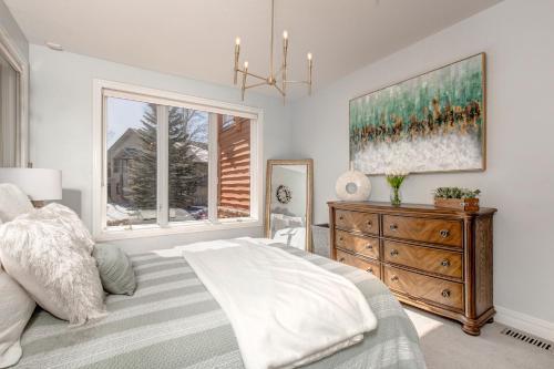 Glamorous Gallivan Loop