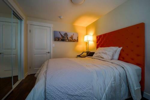 Modern Lake Hills Villa, Ideal Long Or Shared Stay