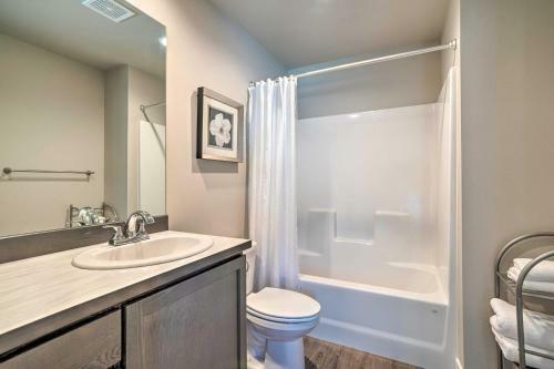 Charming Home With Mtn And Columbia River Views!