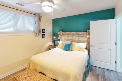 The Sanctuary - Vitamin Sea A206