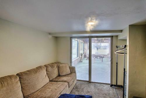 Sheboygan Home With Private Hot Tub And Fire Pit!