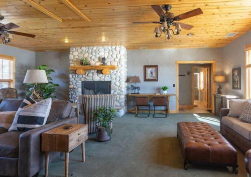 Villa New Lodge At Star Valley Ranch With Stunning Views