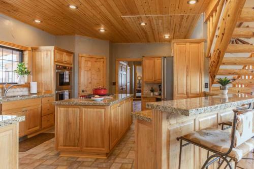 Villa New Lodge At Star Valley Ranch With Stunning Views