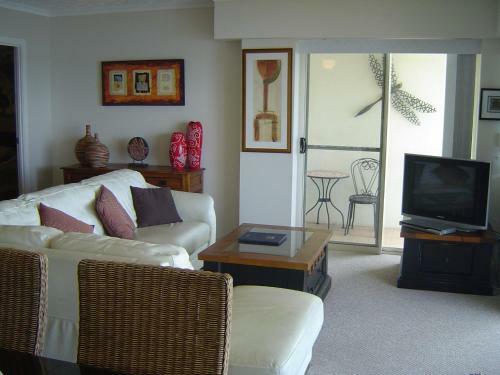 Hotel Moorings Beach Resort