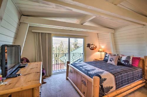 Big Bear Lake Cabin With Deck About 5 Mi To Skiing!