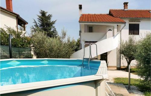 Beautiful Apartment In Galizana With 1 Bedrooms