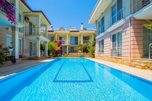 Salazzo �al?? Beach Villa