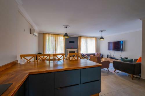 Salazzo �al?? Beach Villa