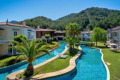 Portville Canal Side Villas 66 (3br)