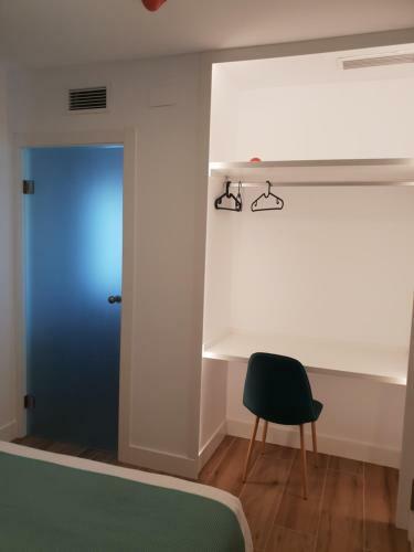 Hostal Caba�as