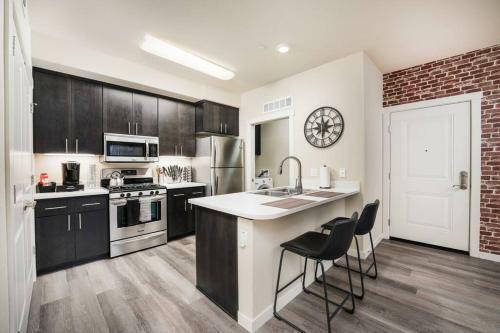Apartamento The Elegant Holbrooke Sunset Suite With King Bed