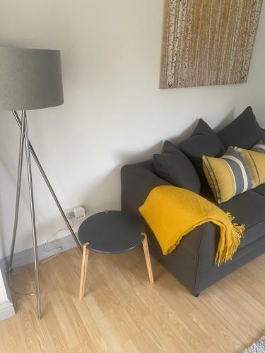 Beautiful 2 Bed Bungalow In Laugharne Situated