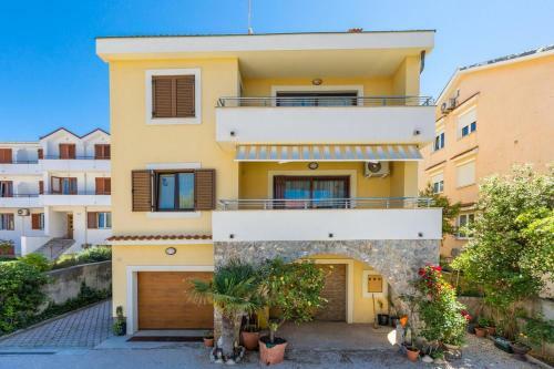 Apartments With A Parking Space Punat, Krk - 19545