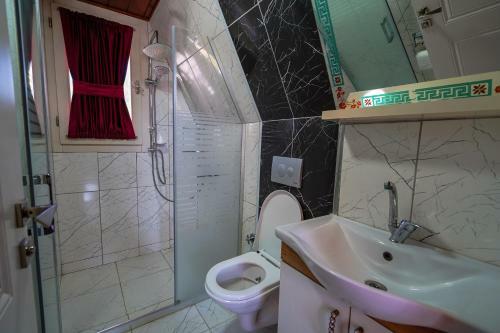 Cozy Bungalow Surrounded By Nature With Shared Pool In Demre, Antalya