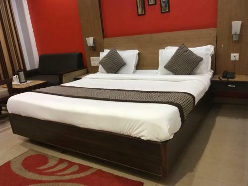 Hotel Dolphin