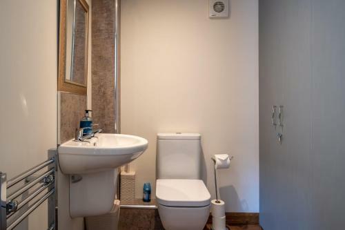 Moorfoot Court Cottages