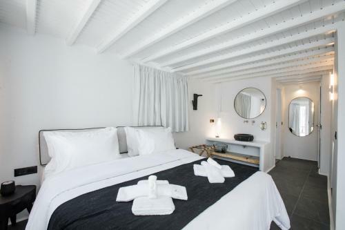 She Mykonos - Luxury Apartments