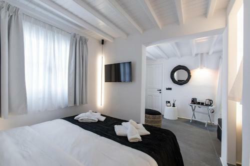 She Mykonos - Luxury Apartments