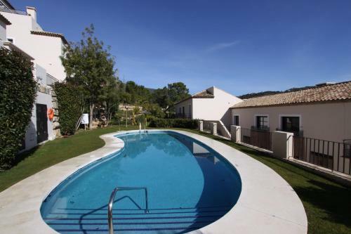 El Casar Apartments