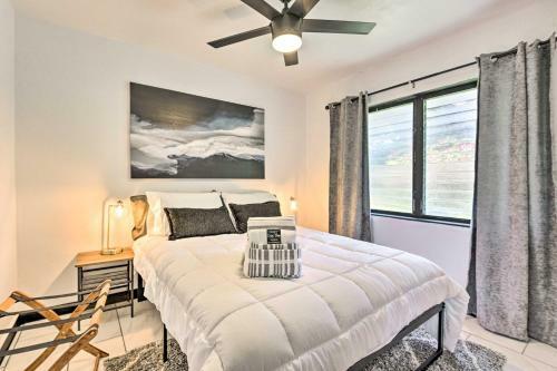 Sun-soaked Bradenton Home With Screened Porch!
