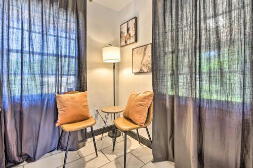 Sun-soaked Bradenton Home With Screened Porch!