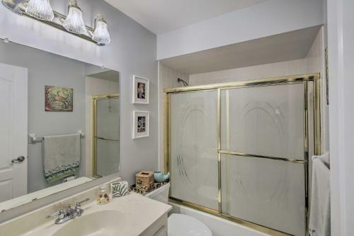 Apartamento Central Cape Coral Condo With Community Pool!