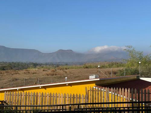 Hotel Arc Resort, Shirwal