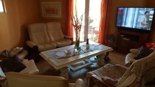 Chambre En Provence Dans Villa Avec Piscine
