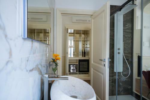 Bed & Breakfast La Riserva Dannunziana Luxury Suites