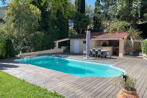 Welcome To The Nossi-b� Villa