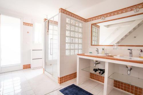 Welcome To The Nossi-b� Villa