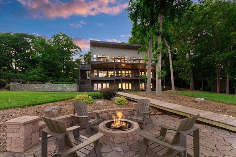 Lake Norman Getaway By Stay Lake Norman