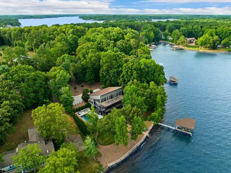 Lake Norman Getaway By Stay Lake Norman