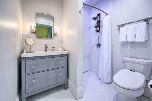 Lavish Columbus Villa With Gym, Spa And Speakeasy