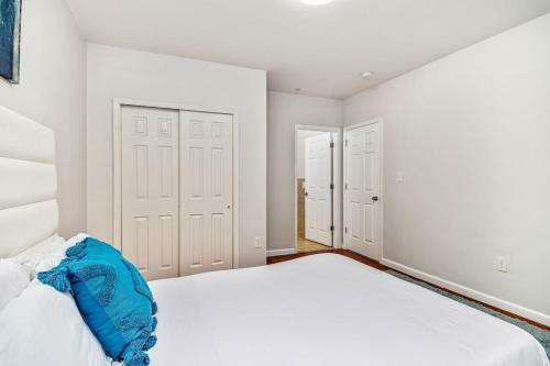 Apartamento Lovely 2bd Apt Steps From The Convention Center
