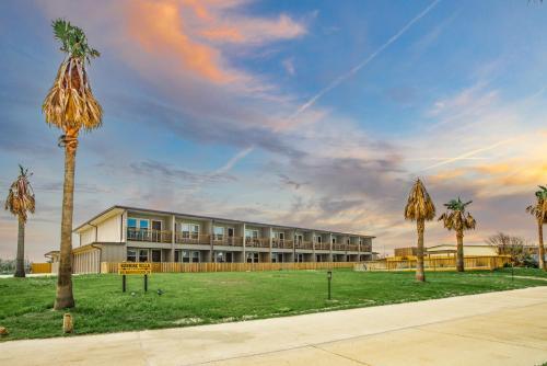 Sunrise Villas 210