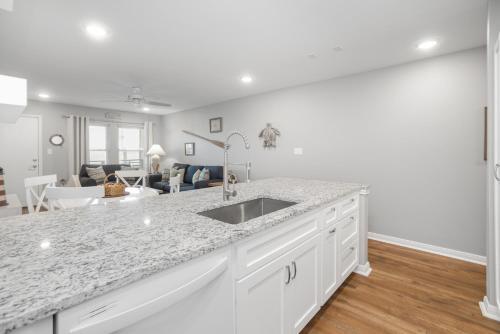 Sunrise Villas 208