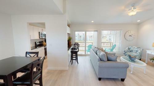 Apartamento Ah-a202 Second Floor Condo, Newly Remodeled, Overlooks Shared Pool
