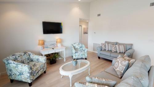 Apartamento Ah-a202 Second Floor Condo, Newly Remodeled, Overlooks Shared Pool
