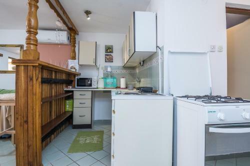 Apartment Jelena 50m From The Beach