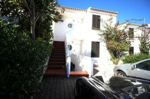 Apt 6 People - Large Private Terrace And Swimming Pool